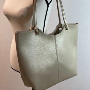 NEIMAN MARCUS TOTE Color Champange Shimmer Finish Bag Leather